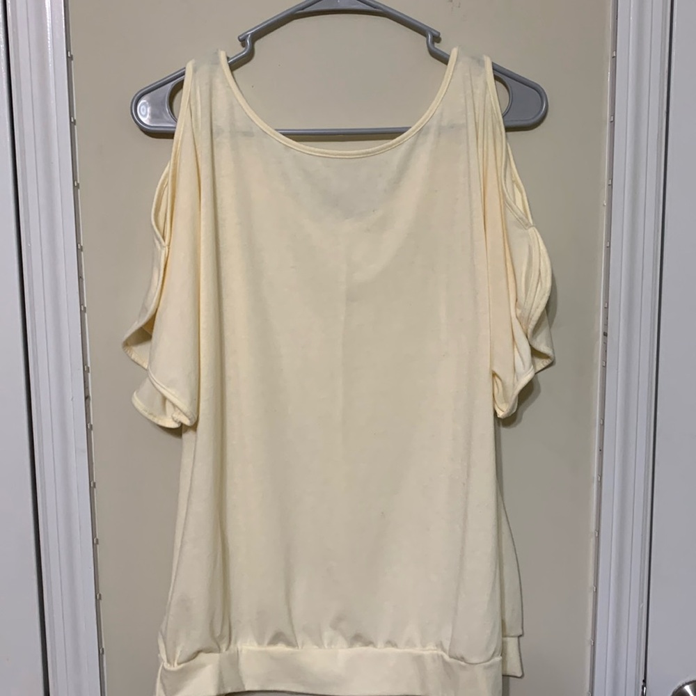 SHEIN size XL beautiful butter cream cold shoulder blouse